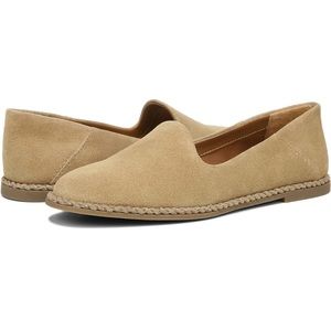Franco Sarto Jasmine Smoking Loafer in Sandstone Color.  Sz 7.5